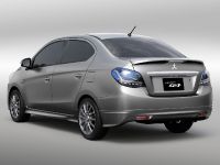 Mitsubishi G4 Compact Sedan Concept (2013) - picture 2 of 3