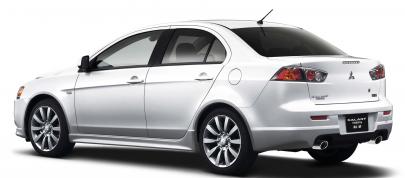 Mitsubishi Galant Fortis Ralliart (2009) - picture 4 of 24