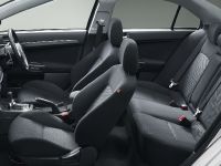 Mitsubishi Galant Fortis Ralliart (2009) - picture 18 of 24