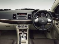 Mitsubishi Galant Fortis (2007) - picture 4 of 4