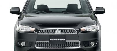 Mitsubishi Galant Fortis (2007) - picture 4 of 5