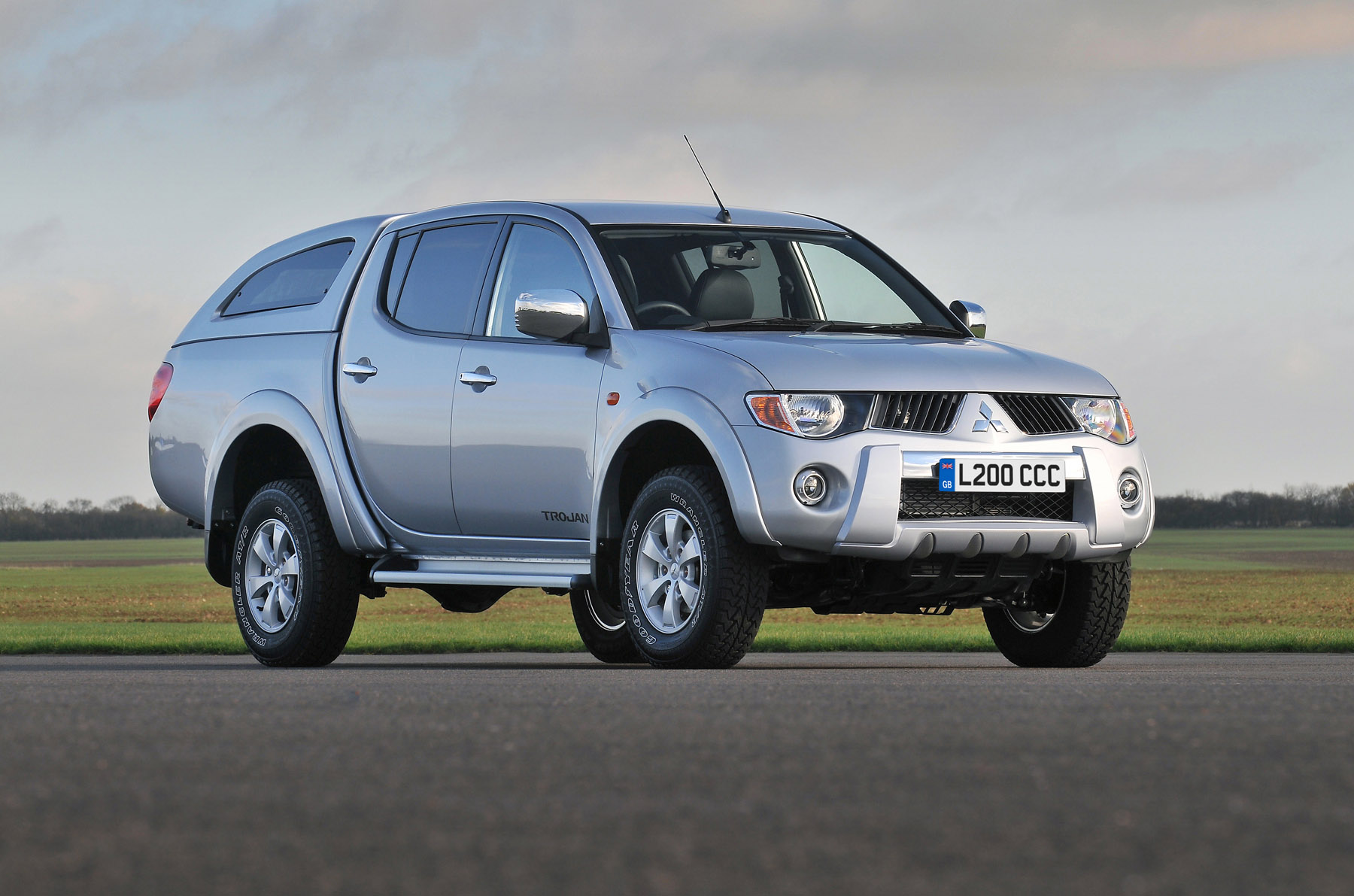 Mitsubishi L200 Trojan