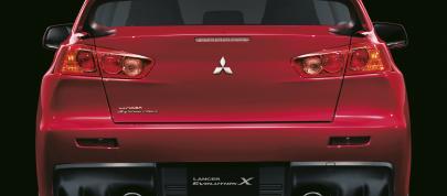 Mitsubishi Lancer Evolution X (2008) - picture 4 of 12