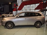 Mitsubishi Outlander Los Angeles (2012) - picture 2 of 7