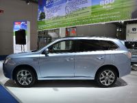 Mitsubishi Outlander Plug-In Hybrid Frankfurt (2013)