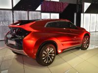 Mitsubishi XR-PHEV Los Angeles (2014) - picture 5 of 6