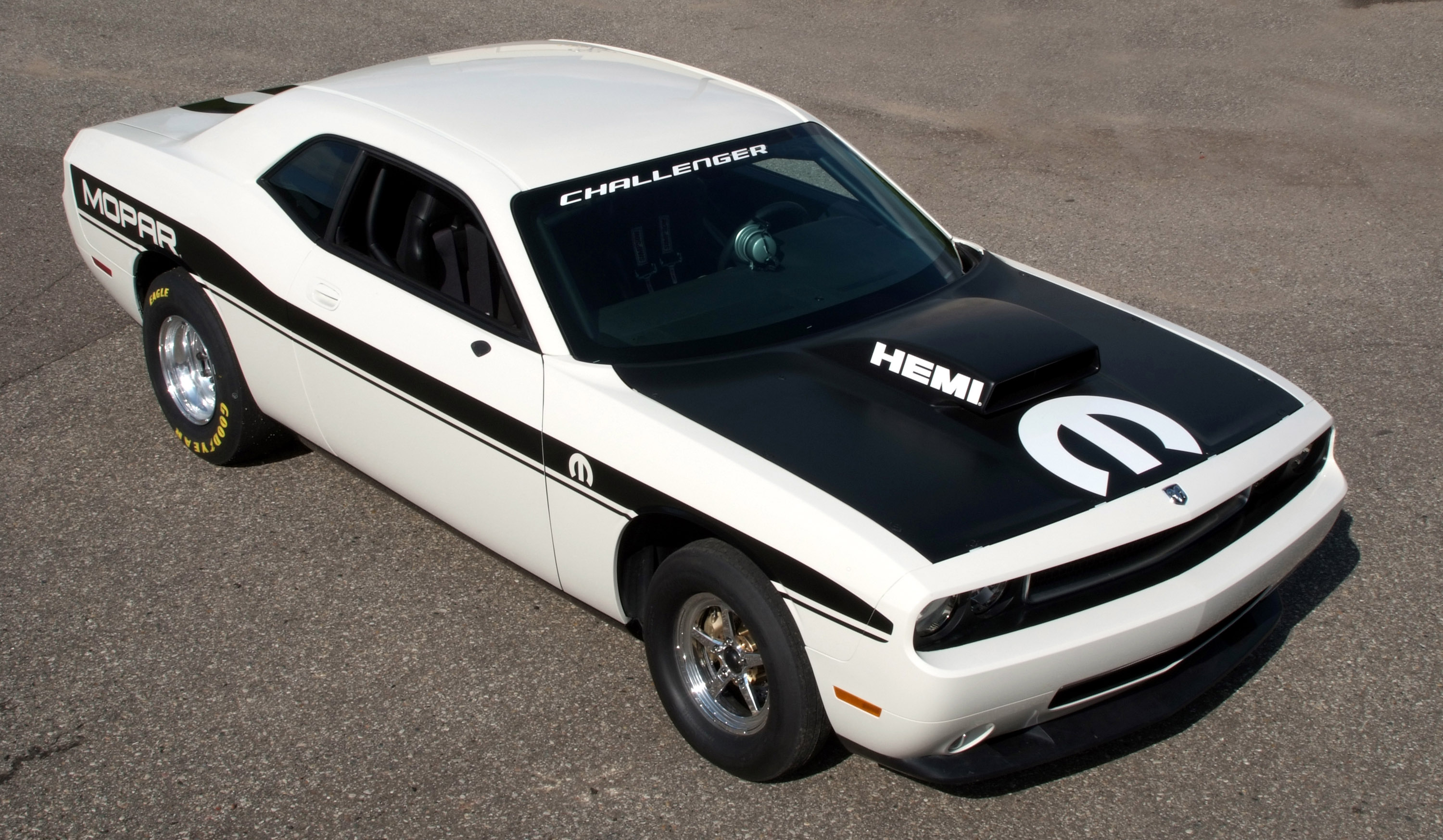 Mopar Dodge Challenger Drag Race Package