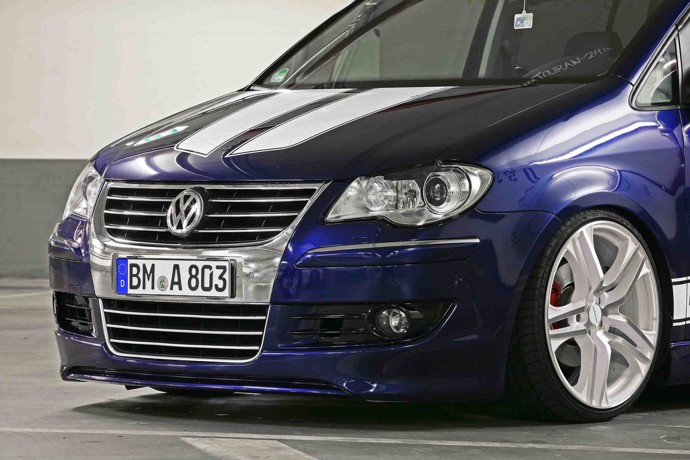 MR Car Design Volkswagen Touran