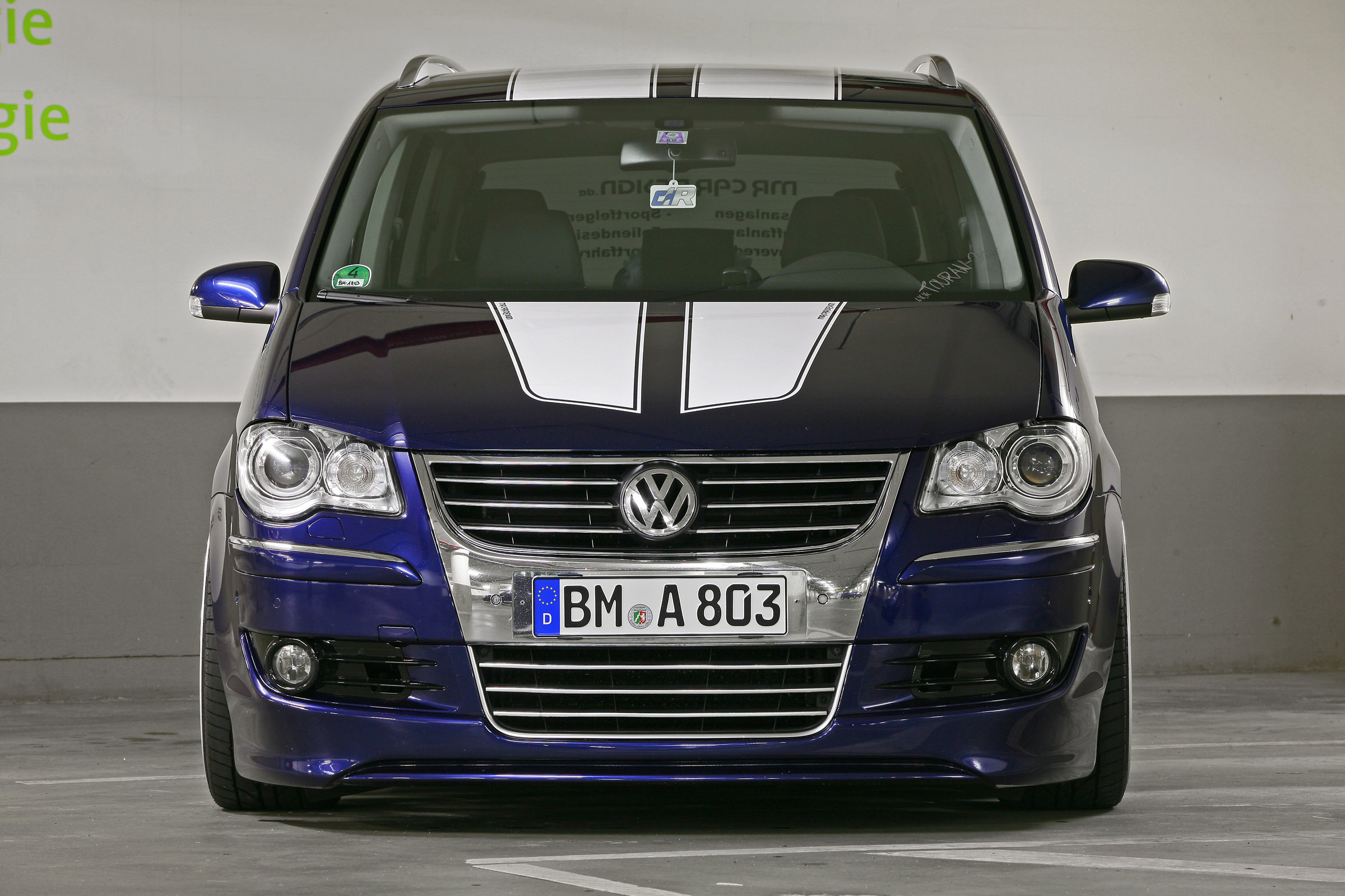 MR Car Design Volkswagen Touran