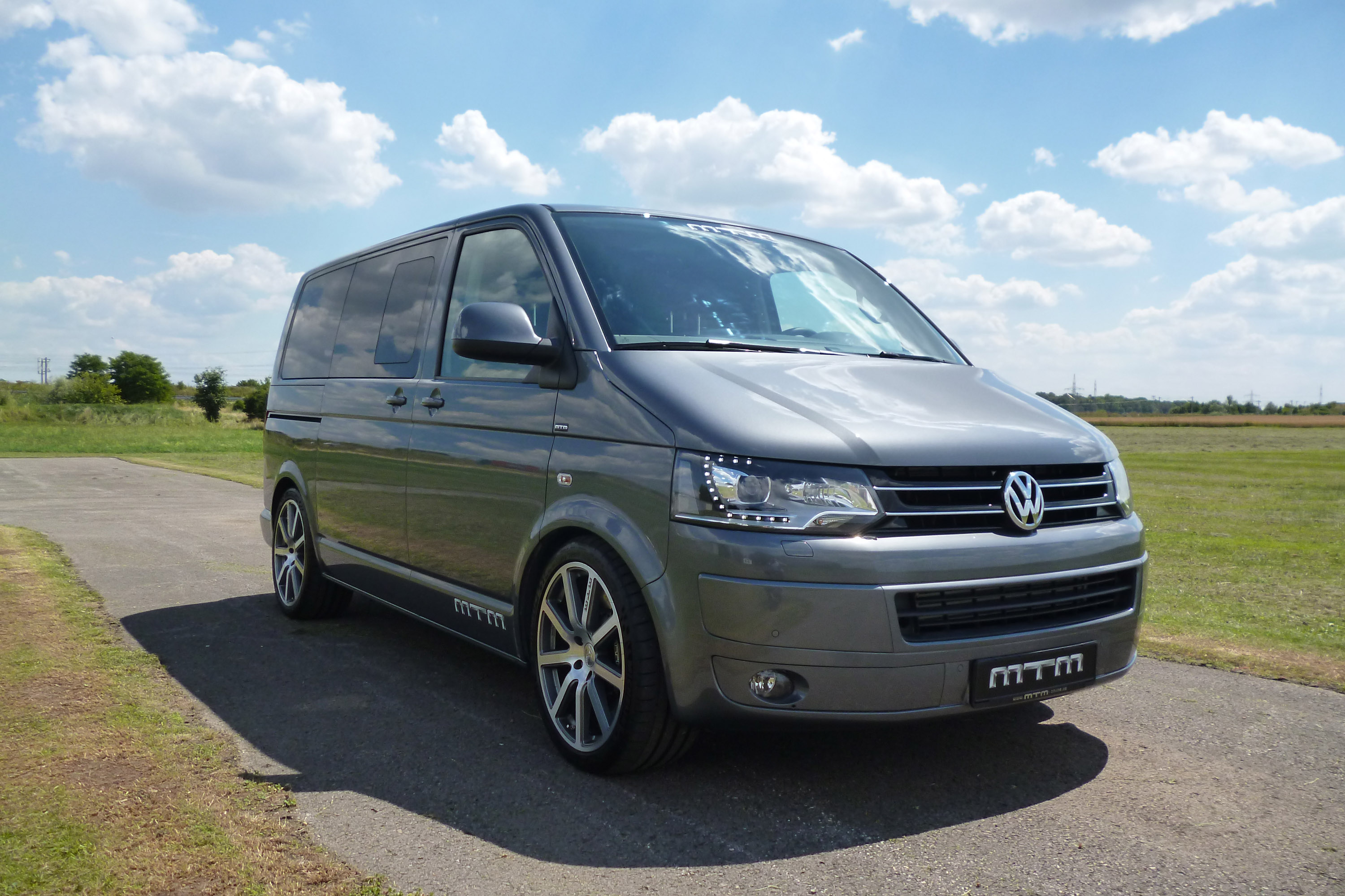 MTM T400 based on Volkswagen T5 Multivan Comfortline