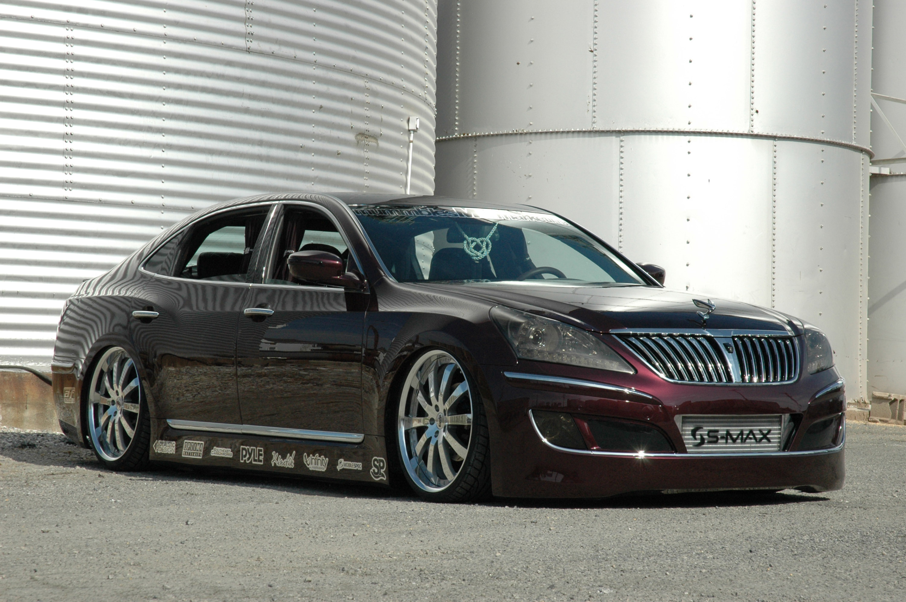 Mummbles Hyundai Equus