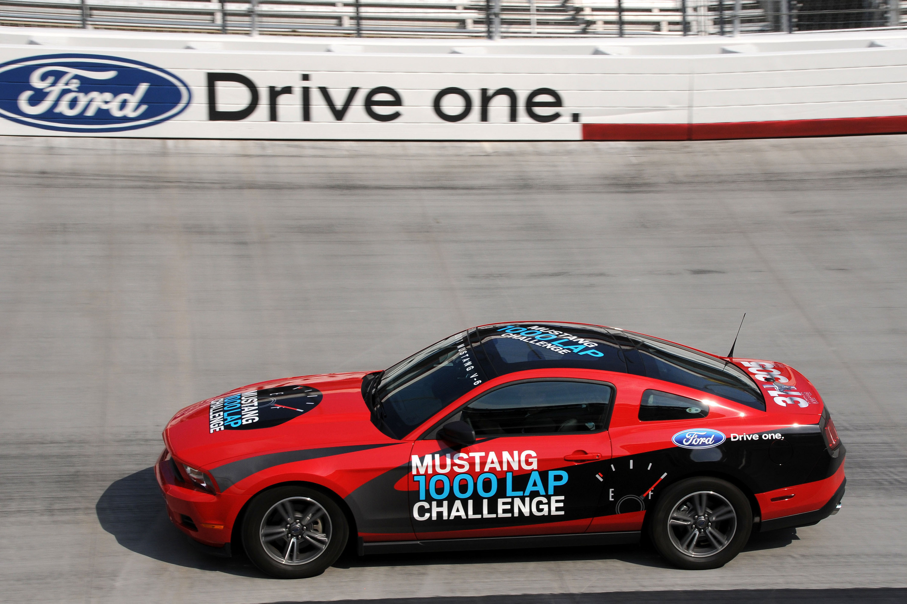 Ford Mustang 1000 Lap Challenge