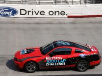 Ford Mustang 1000 Lap Challenge (2010) - picture 5 of 9
