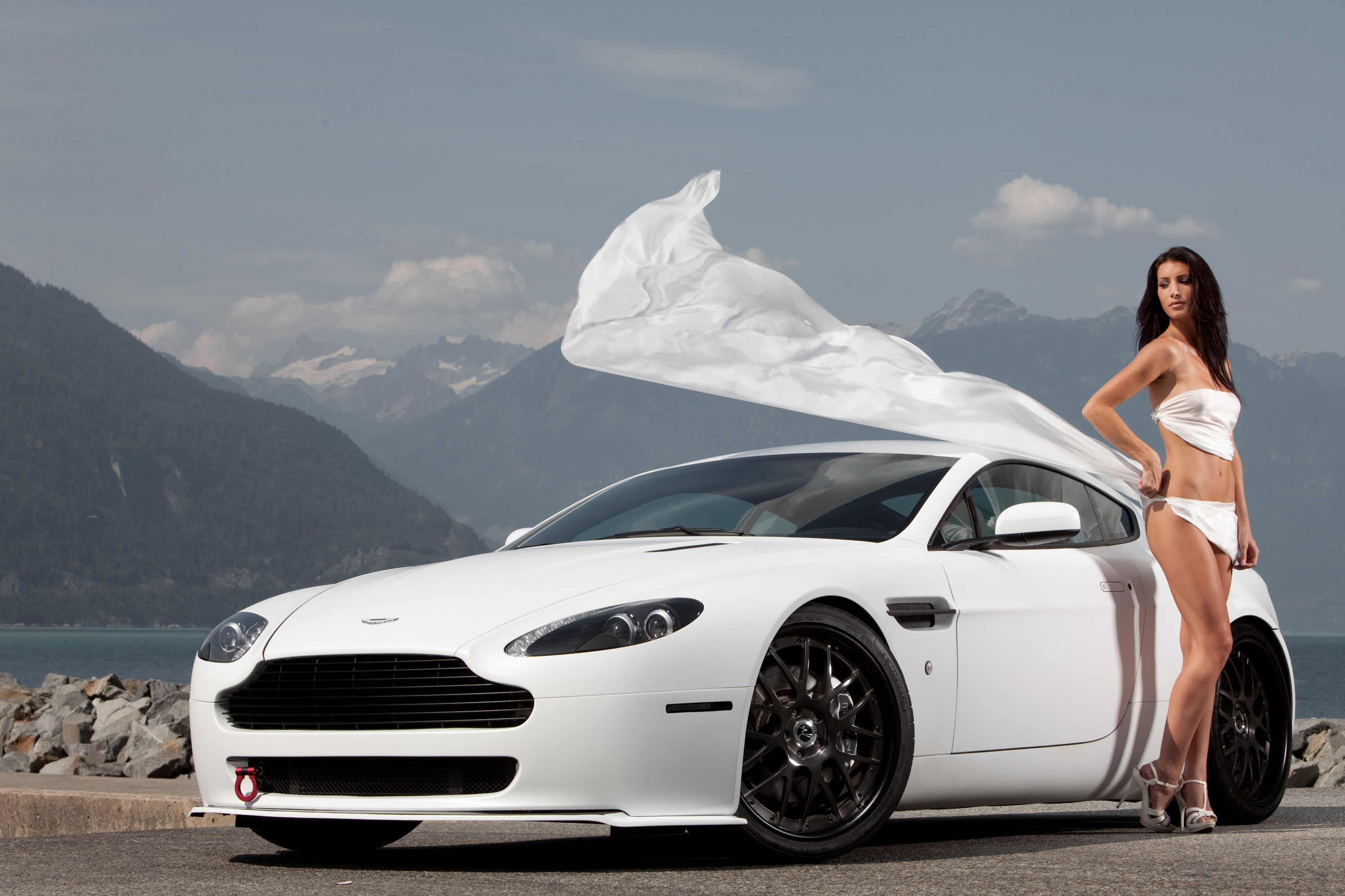 MWDesign Aston Martin V8 Vantage Helvellyn Frost