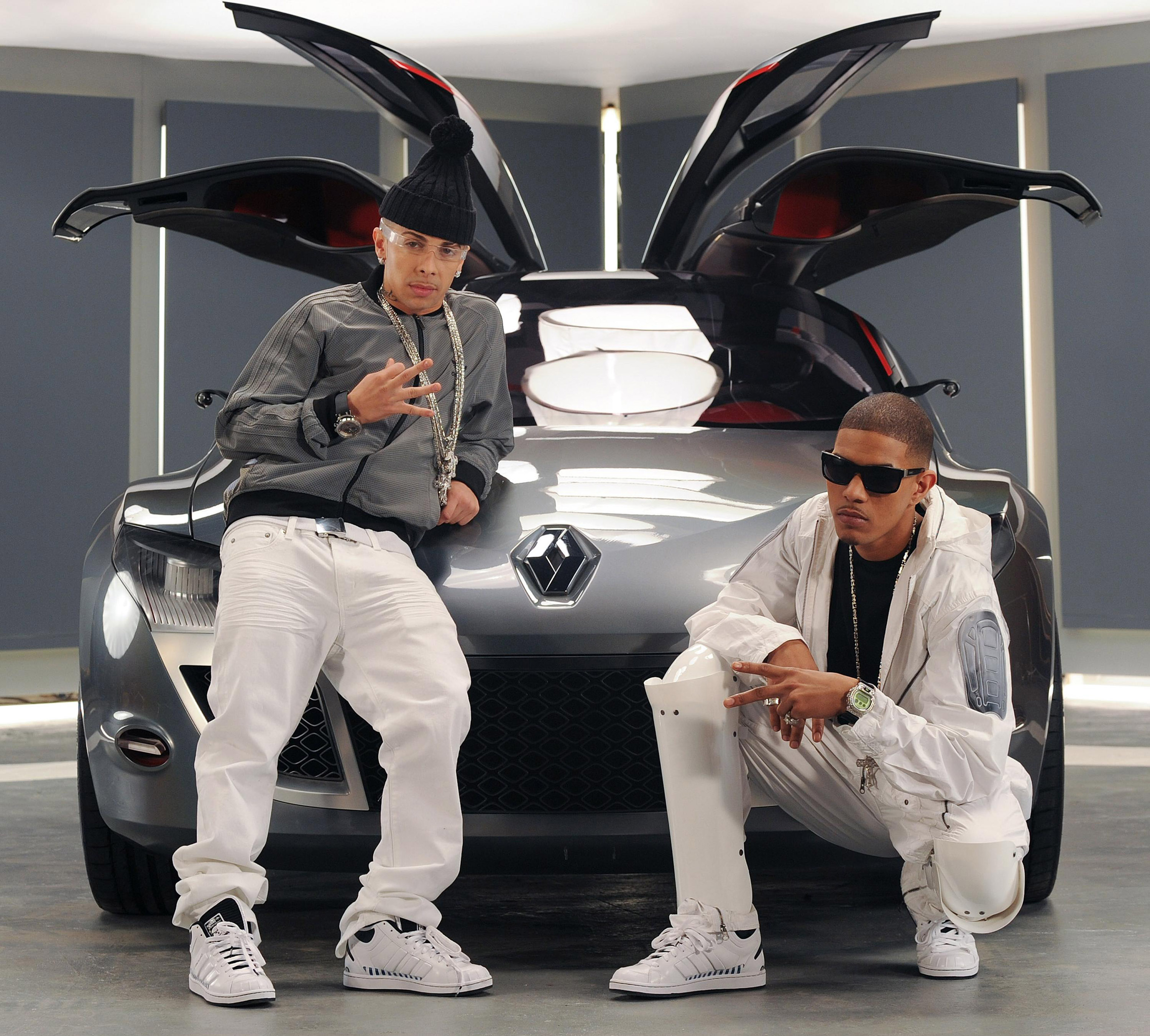 N-Dubz featuring Renault Megane Coupe-Concept