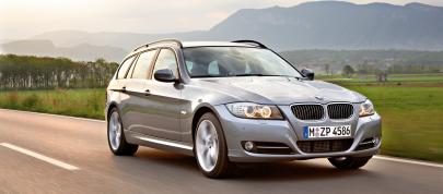 BMW 3 Series (2009) - picture 12 of 34