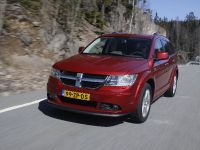 Dodge Journey (2008) - picture 1 of 4
