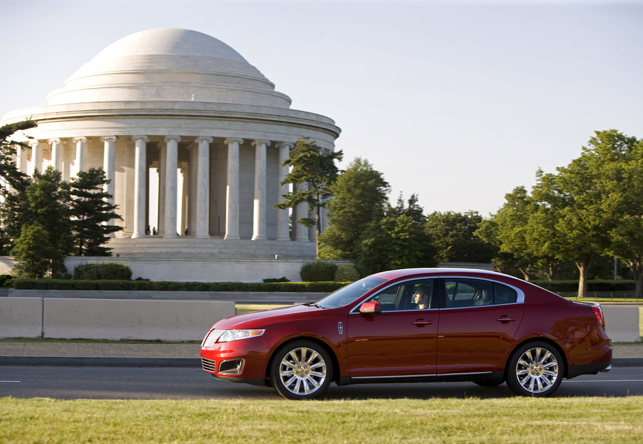 Lincoln MKS