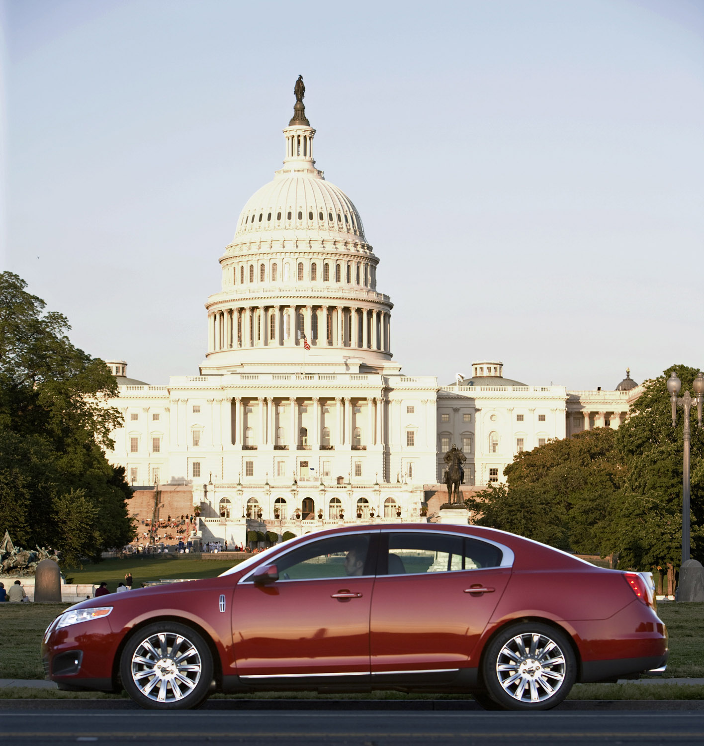 Lincoln MKS