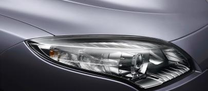 Renault Megane Hatch (2008) - picture 12 of 19