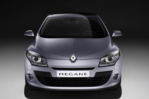 Renault Megane Hatch (2008) - picture 1 of 19