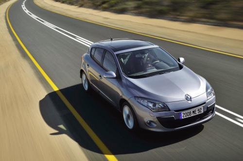 Renault Megane Hatch (2008) - picture 9 of 19