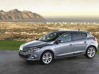 Renault Megane Hatch (2008) - picture 6 of 19