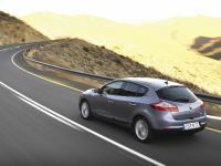 Renault Megane Hatch (2008) - picture 10 of 19