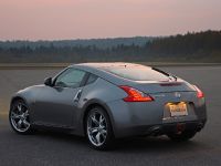 Nissan Fairlady Z (2009) - picture 8 of 9