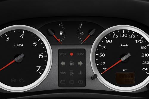 Renault Symbol/Thalia (2009) - picture 1 of 16