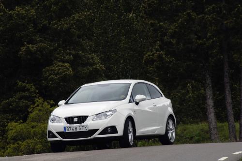 Seat Ibiza SportCoupe (2009) - picture 9 of 14
