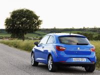 Seat Ibiza SportCoupe (2009) - picture 3 of 14