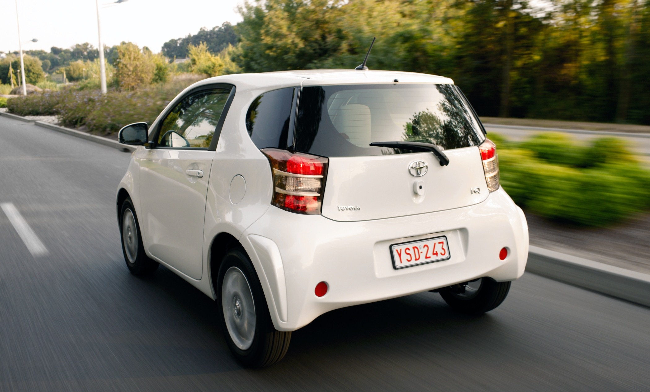 Toyota iQ