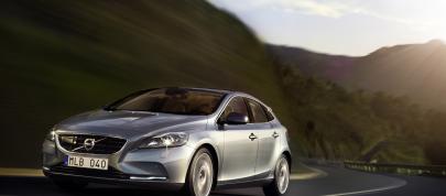 Vovlo V40 Hatch (2012) - picture 4 of 17