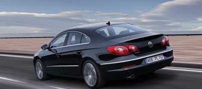Volkswagen Passat CC (2009) - picture 4 of 8