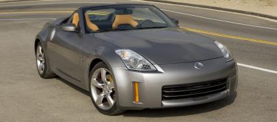 Nissan 350Z Roadster (2009) - picture 4 of 12