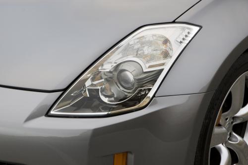 Nissan 350Z Roadster (2009) - picture 8 of 12