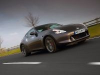 Nissan 370Z 40th Anniversary Black Edition (2010) - picture 6 of 11
