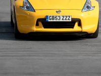 Nissan 370Z Yellow (2009) - picture 3 of 5