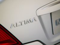 Nissan Altima Coupe (2008) - picture 10 of 15