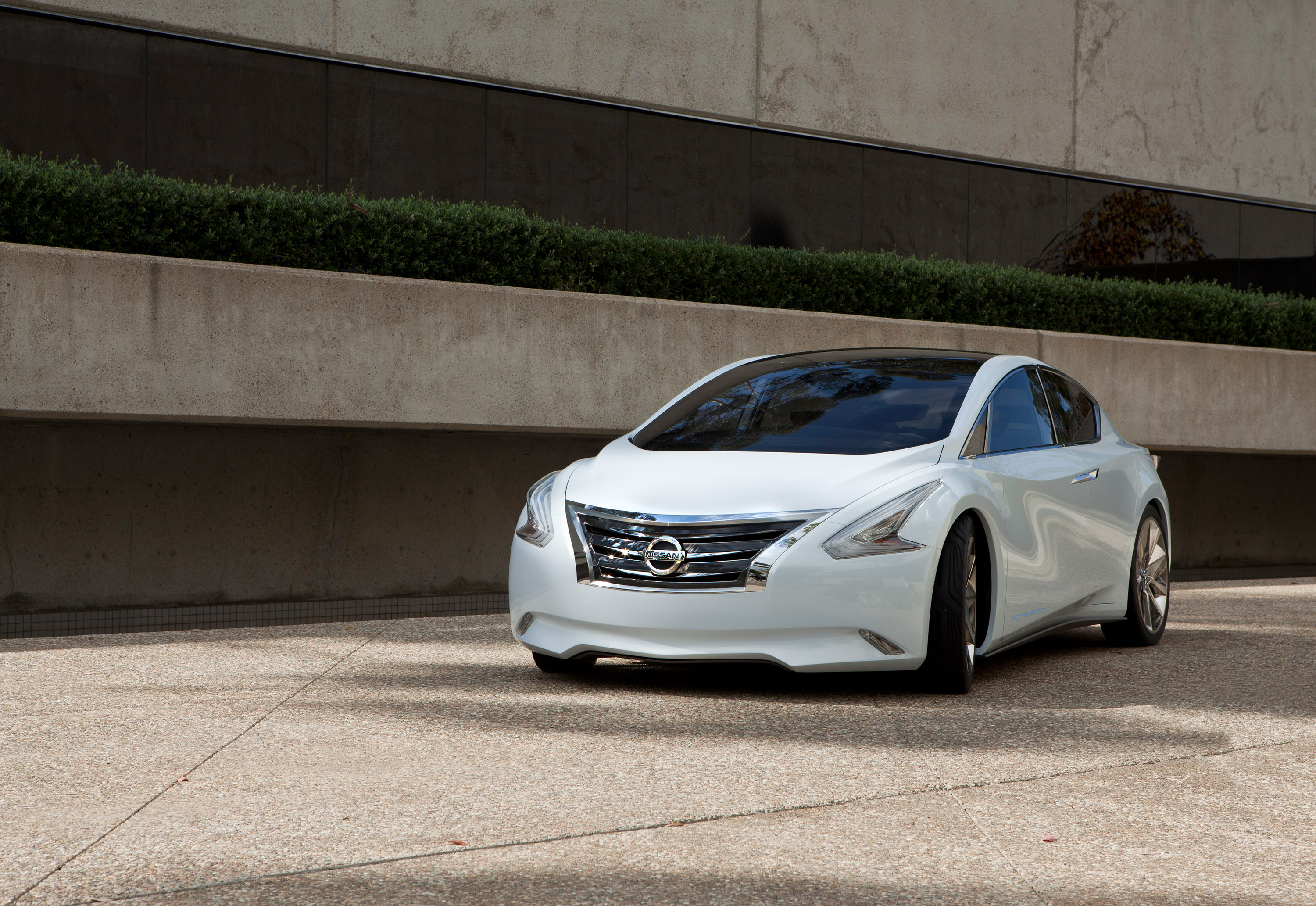 Nissan Ellure Concept