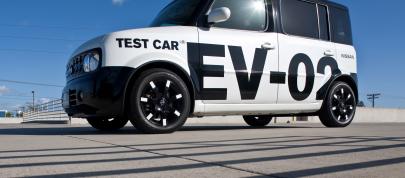 Nissan EV Prototype (2010) - picture 4 of 5
