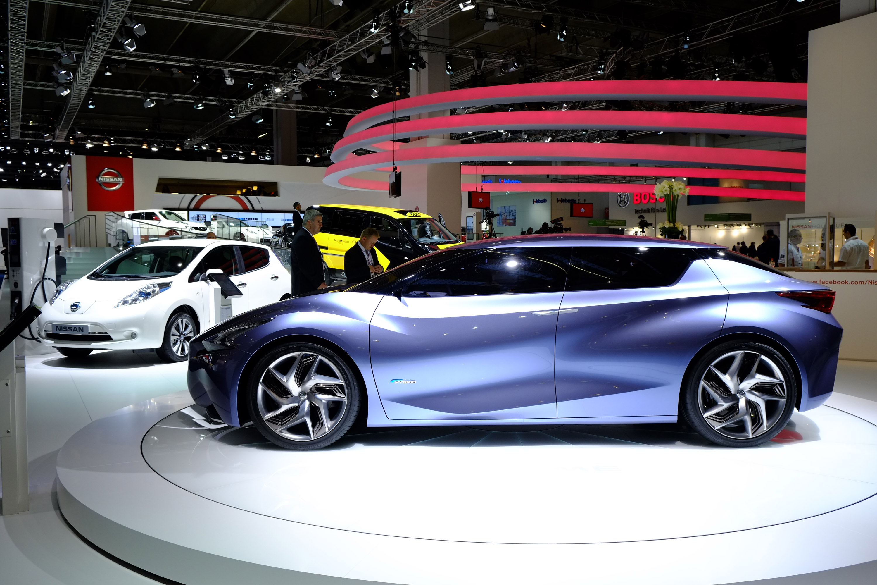 Nissan Friend-ME Concept Frankfurt