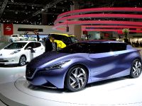 Nissan Friend-ME Concept Frankfurt (2013) - picture 2 of 8