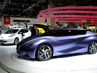 Nissan Friend-ME Concept Frankfurt (2013)