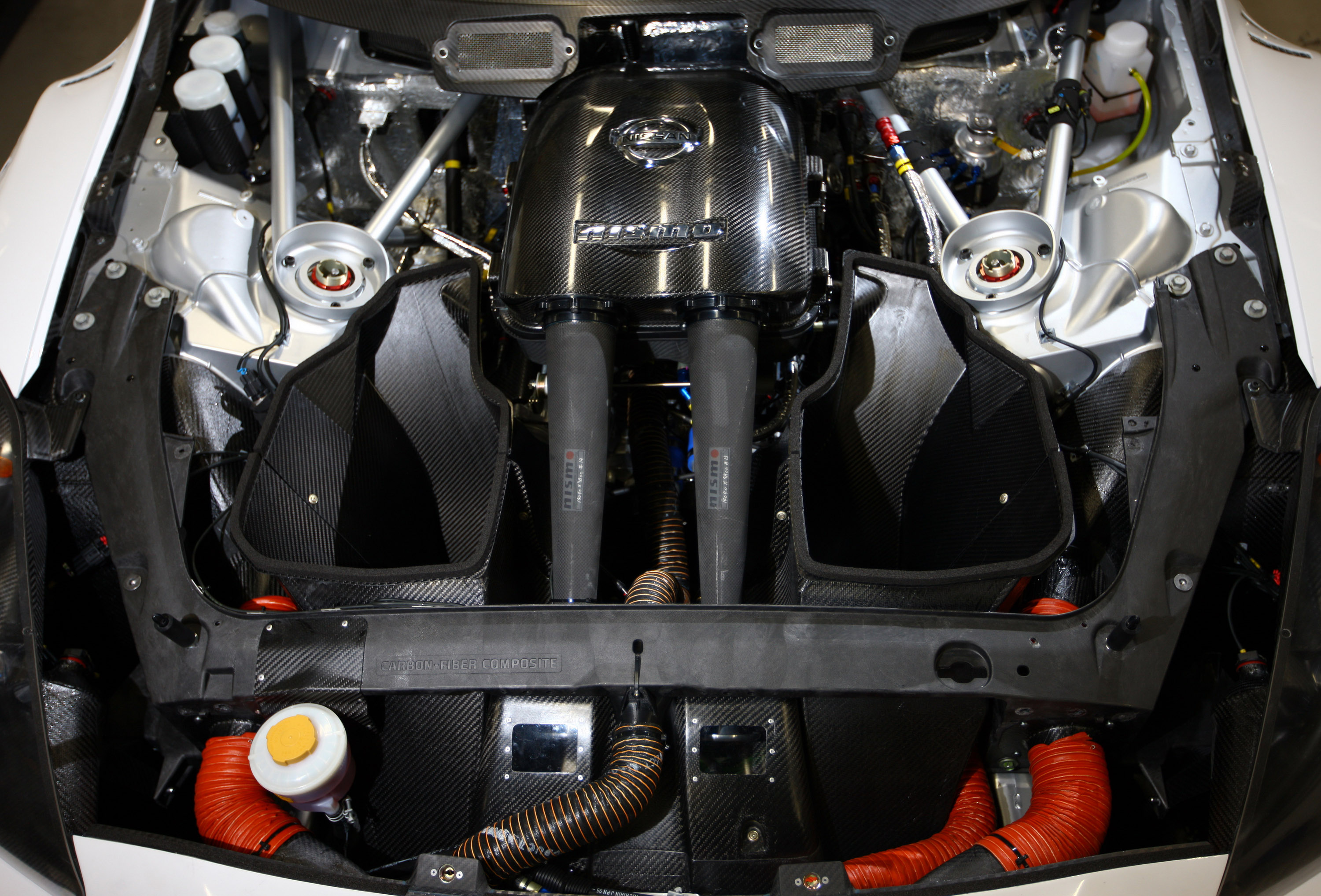 Nissan GT-R  FIA GT1