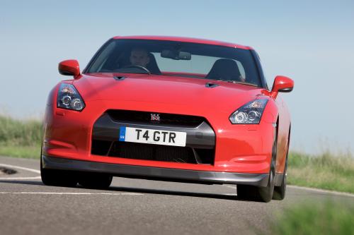 Nissan GT-R Europe (2009) - picture 1 of 20
