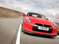 Nissan GT-R Europe (2009) - picture 3 of 20