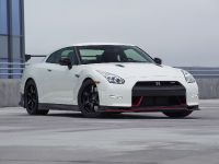 Nissan GT-R Nismo (2015) - picture 2 of 8