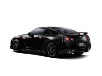 Nissan GT-R SpecV (2010) - picture 4 of 19